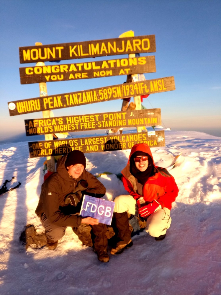 Bild 10 Uhuru Peak Kilimanjaro 2018 20180418 1817601497
