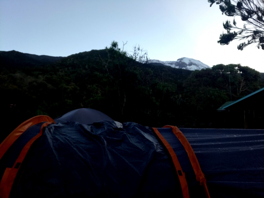Tag 14 Blick Von Machame Camp Auf Kilimanjaro Kilimanjaro 2018 20180418 1127770164